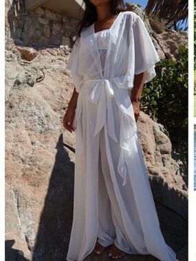 Waverles Chiffon Flowy Ruffle Robe M
